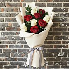 Букет цветов из:  Розы в Восточный Тульская область