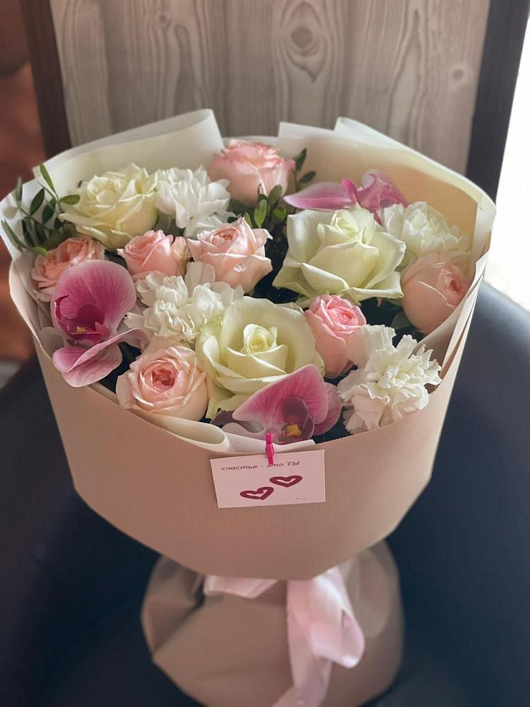 Букет цветов из: Орхидеи, Розы и Гвоздики в Восточный Тульская область