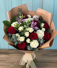 Букет цветов из:  Розы и Альстромерии в Восточный Тульская область