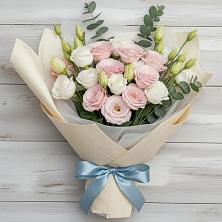 Букет цветов из:  Лизиантусы в Восточный Тульская область