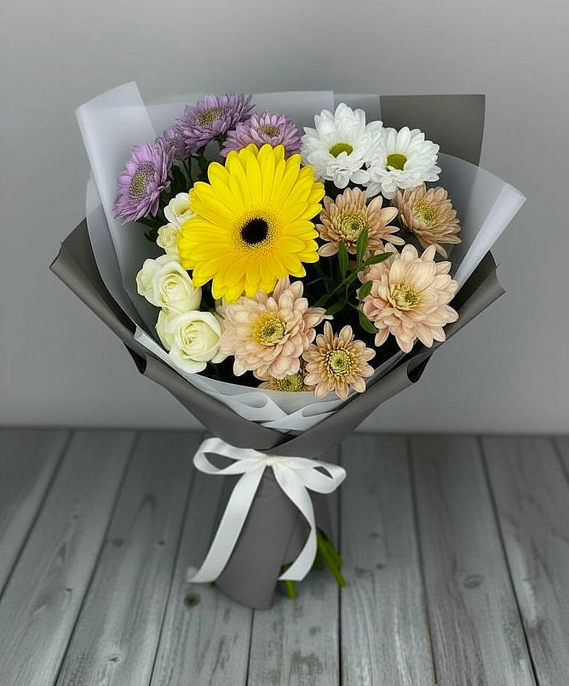 Букет цветов из: Розы, Герберы и Хризантемы в Восточный Тульская область