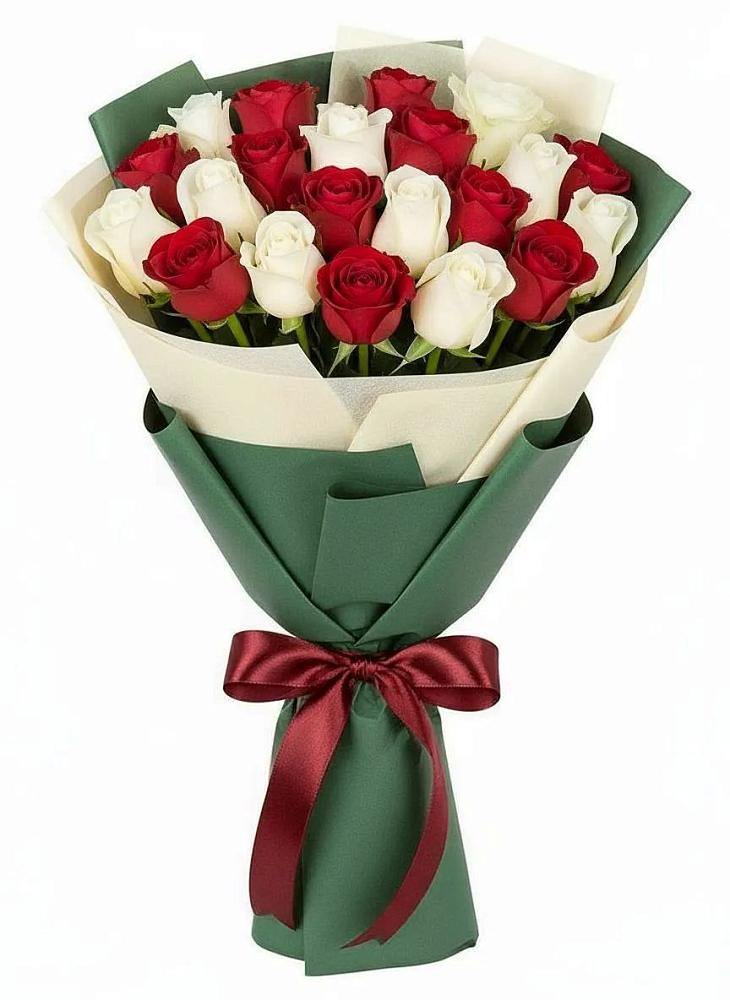 Букет Микс из красных и белых роз в Восточный Тульская область
