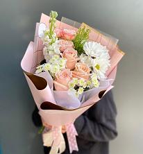 Букет цветов из:  Хризантемы и Розы в Восточный Тульская область