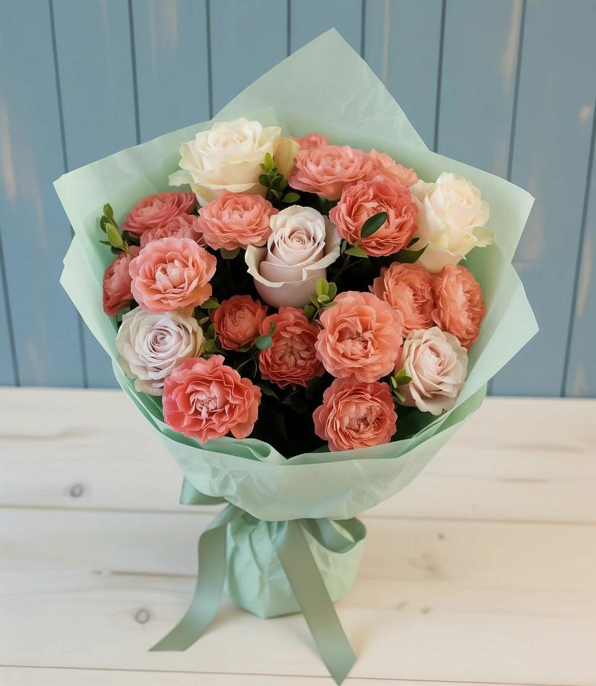 Букет цветов из: Розы в Восточный Тульская область