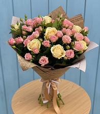 Букет цветов из:  Розы в Восточный Тульская область