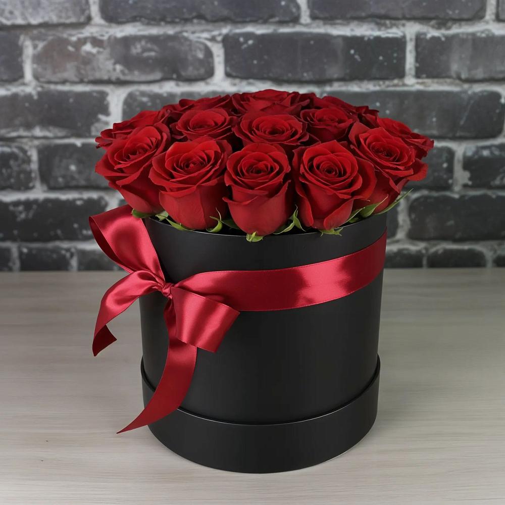 Цветочная композиция из Розы в шляпной коробке в Восточный Тульская область